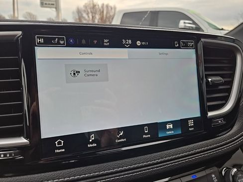 New 2026 Chrysler Pacifica Select image 53