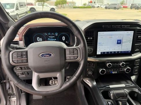 Used 2022 Ford F150 Lariat w/ Equipment Group 502A High image 13