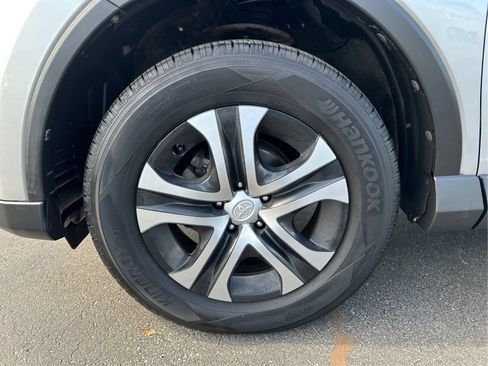 Used 2018 Toyota RAV4 LE w/ All Weather Liner Package AWD/4WD image 24