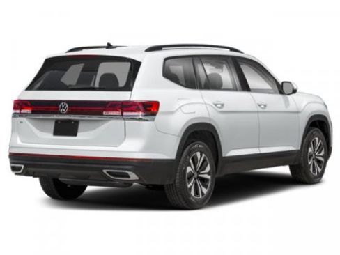 Used 2024 Volkswagen Atlas SE w/ Black Wheel Package AWD/4WD image 2
