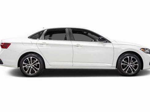 Used 2022 Volkswagen Jetta Sport image 23