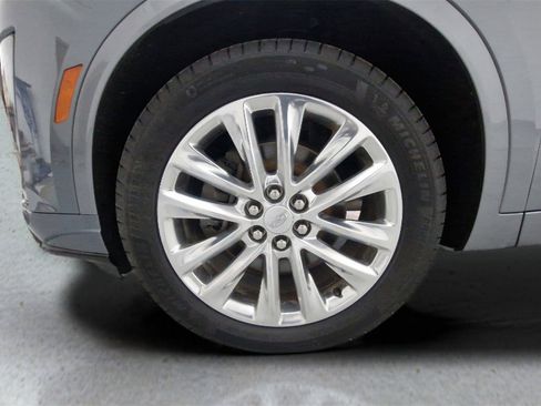 Used 2020 Cadillac XT6 Premium Luxury image 34