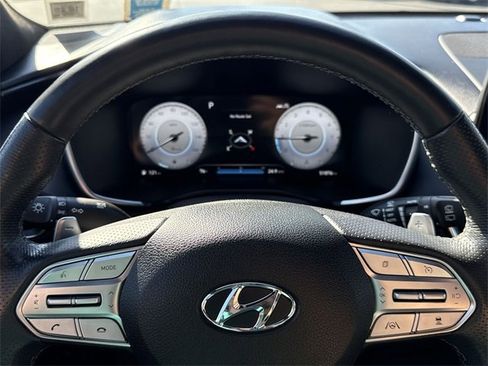 Used 2022 Hyundai Santa Fe Calligraphy image 11
