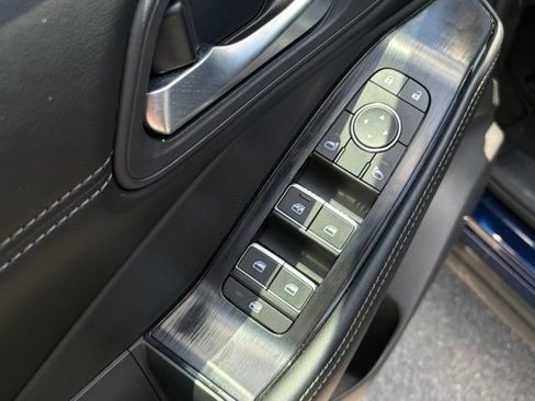 Certified 2026 Nissan Rogue SL AWD/4WD image 12