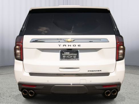 Used 2024 Chevrolet Tahoe Premier AWD/4WD image 23
