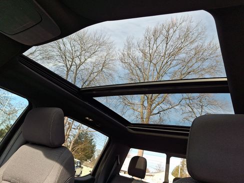 Used 2022 Ford F150 XLT w/ Equipment Group 302A High image 15