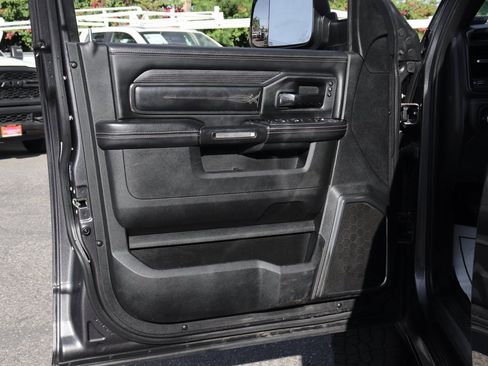 Used 2022 RAM 2500 Limited w/ Night Edition image 18