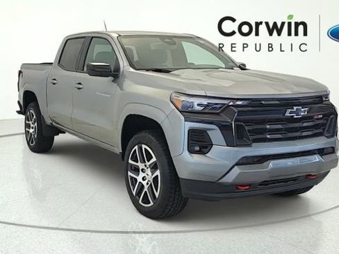Used 2024 Chevrolet Colorado Z71 w/ Z71 Convenience Package 2 AWD/4WD image 1