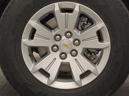 Used 2022 Chevrolet Colorado LT w/ Fleet Safety Package image 31