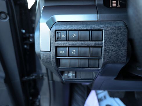 Used 2025 Toyota Tacoma SR5 image 19