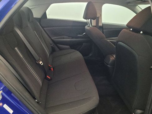 Used 2023 Hyundai Elantra SEL FWD image 19