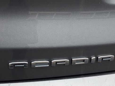 Used 2020 GMC Acadia Denali w/ Denali Ultimate Package image 25