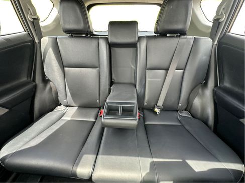 Used 2015 Toyota RAV4 Limited w/ Technology Package FWD image 15