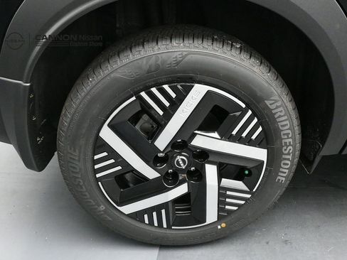 New 2026 Nissan Kicks SV FWD image 31