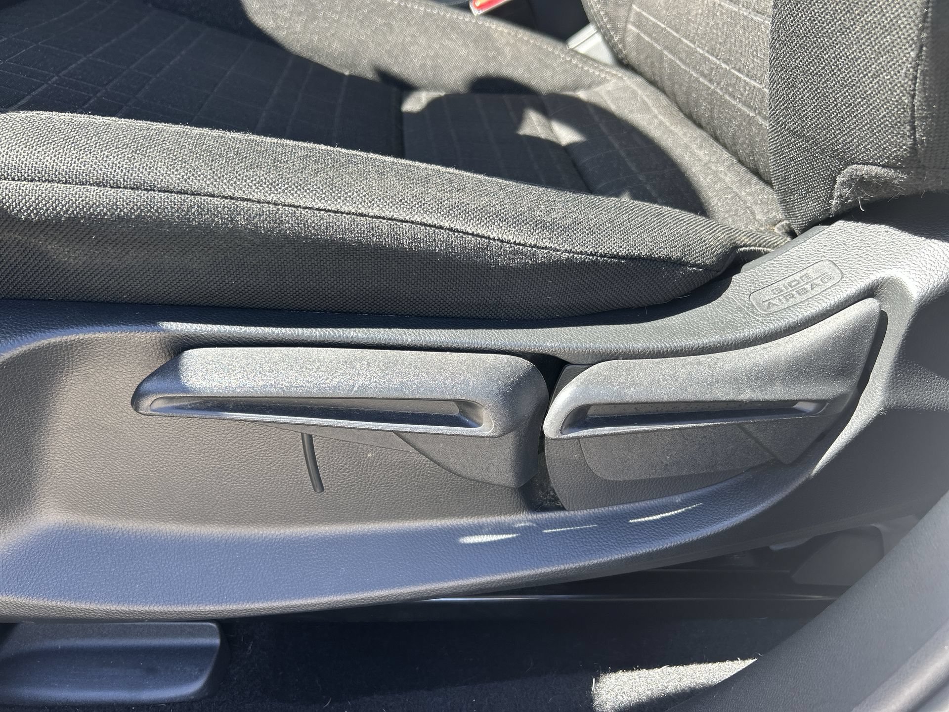 Certified 2025 Honda HR-V LX image 14