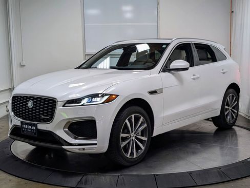 Used 2024 Jaguar F-PACE R-Dynamic S AWD/4WD image 3