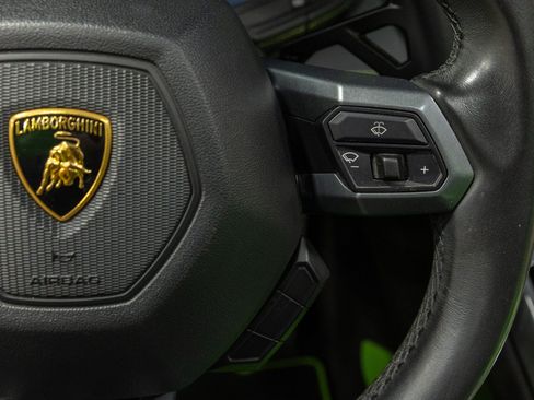 Used 2017 Lamborghini Huracan LP 580-2 RWD image 43