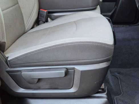 Used 2024 RAM 2500 Big Horn w/ Bed Utility Group image 28