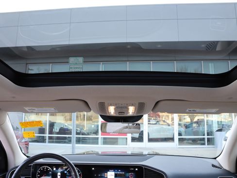 Used 2022 Mercedes-Benz GLS 450 4MATIC image 30