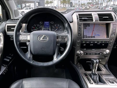 Used 2017 Lexus GX 460 w/ Navigation Package AWD/4WD image 5
