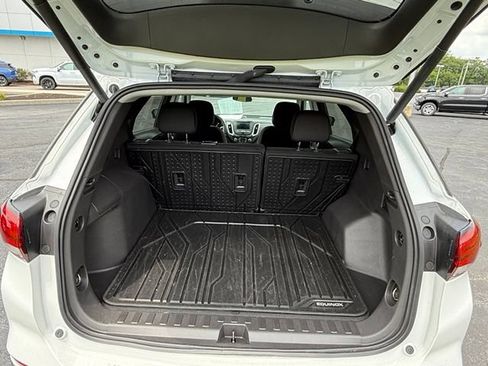 Used 2024 Chevrolet Equinox LT w/ LPO, Floor Liner Package AWD/4WD image 10