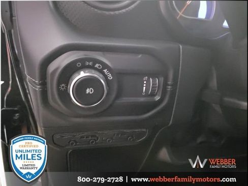 New 2026 Jeep Wrangler Unlimited Rubicon w/ Technology Group image 12
