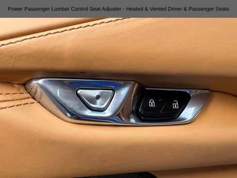 Used 2021 Chevrolet Corvette Stingray Premium Conv w/ Z51 Performance Package image 29