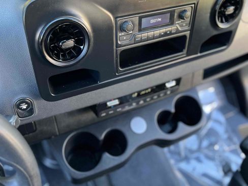 Used 2019 Mercedes-Benz Sprinter 2500 w/ Driver Convenience Package image 35