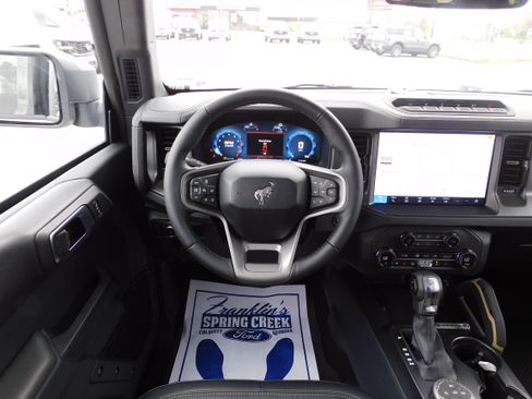 New 2025 Ford Bronco Badlands image 18