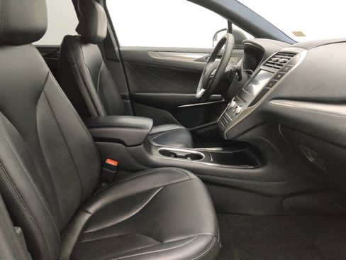 Used 2019 Lincoln MKC Premiere FWD image 21