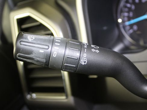 Used 2021 Ford Expedition XLT image 30