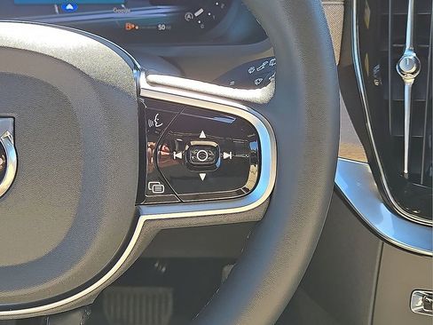 New 2026 Volvo XC90 B6 Ultra w/ Protection Package Premier image 20