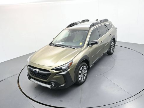 Used 2025 Subaru Outback Limited AWD/4WD image 24