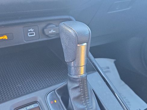 Used 2024 Honda CR-V LX image 16