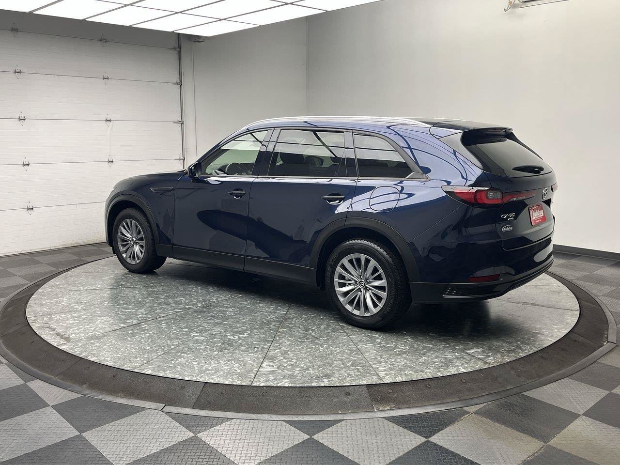 Certified 2024 MAZDA CX-90 3.3 Turbo w/ Preferred Plus AWD/4WD image 2
