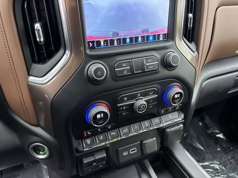 Used 2022 Chevrolet Silverado 3500 High Country w/ Z71 Off-Road Package image 24