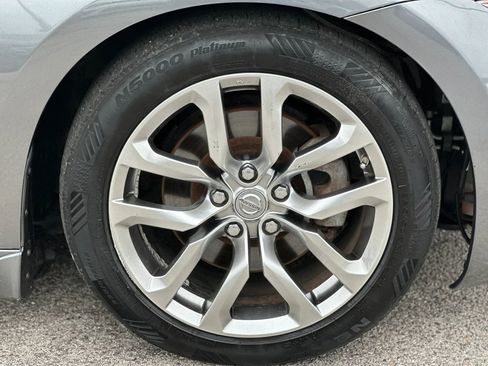 Used 2014 Nissan 370Z Coupe RWD image 18