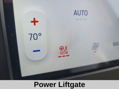 Used 2024 Ford Edge Titanium image 10