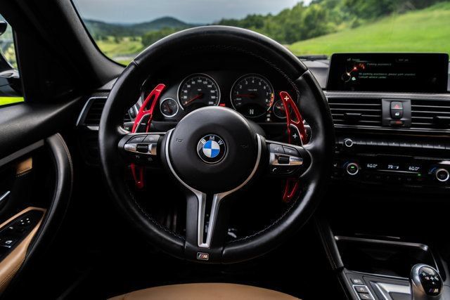 Used 2016 BMW M3 RWD image 19