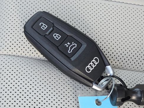 New 2025 Audi Q5 Prestige image 44