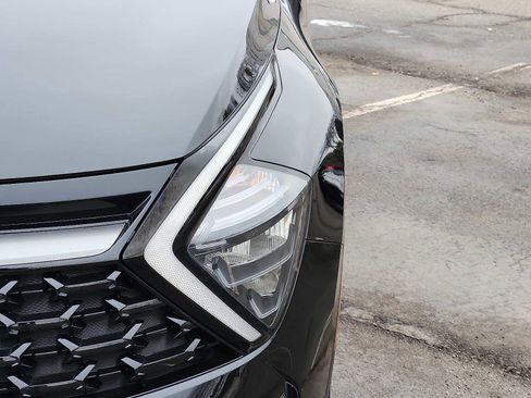 Used 2023 Kia Sportage X-Line w/ X-Line Premium Package image 9