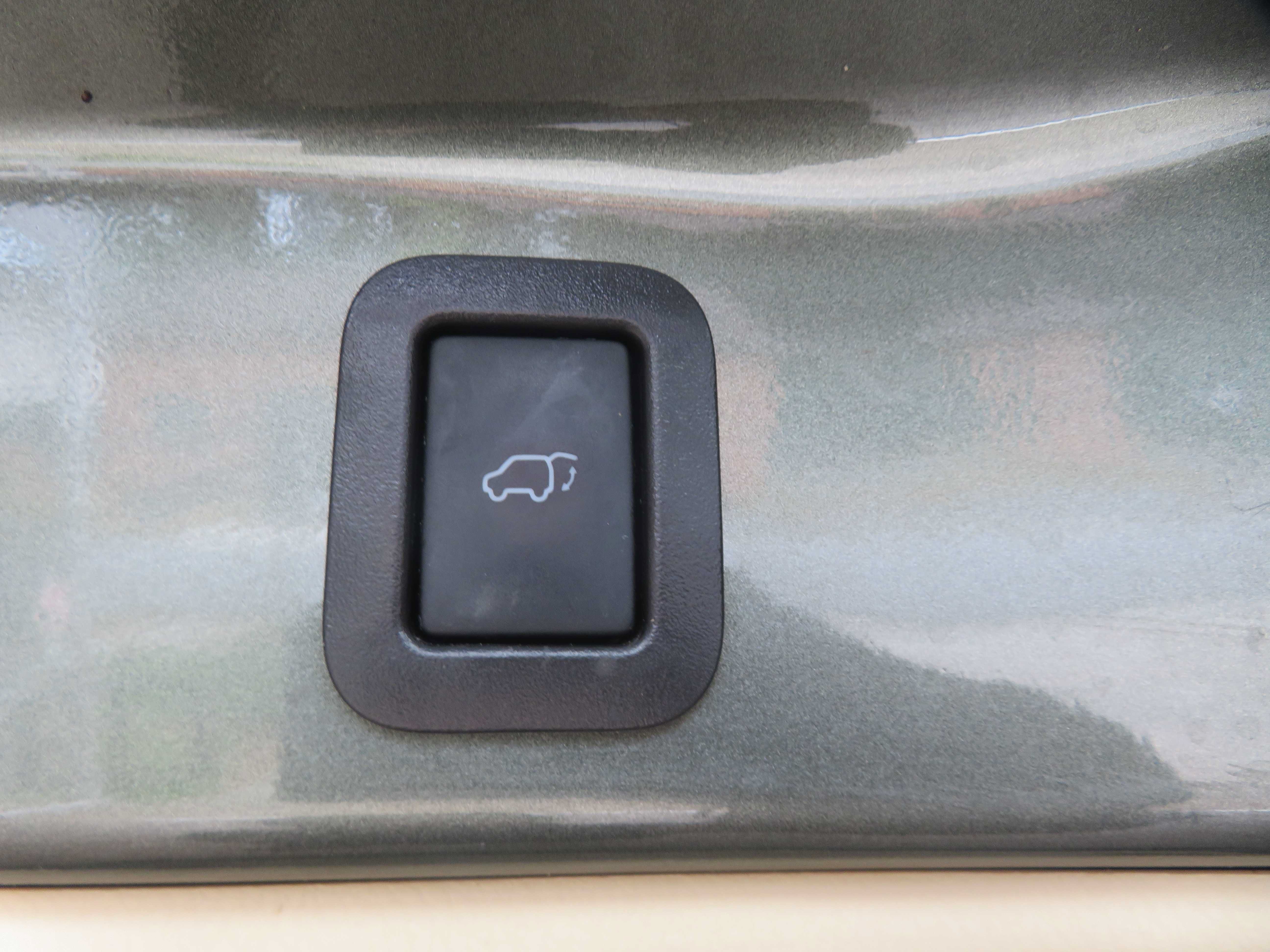 Used 2019 Toyota Highlander XLE FWD image 61