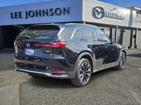 Certified 2024 MAZDA CX-90 Plug-In Hybrid w/ Premium Plus AWD/4WD image 5