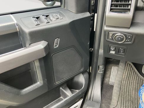Used 2020 Ford F150 XLT w/ Equipment Group 302A Luxury AWD/4WD image 17