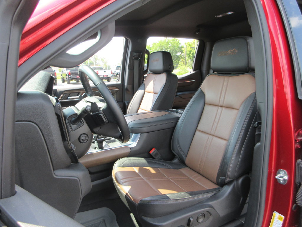 Certified 2024 Chevrolet Silverado 1500 High Country AWD/4WD image 22