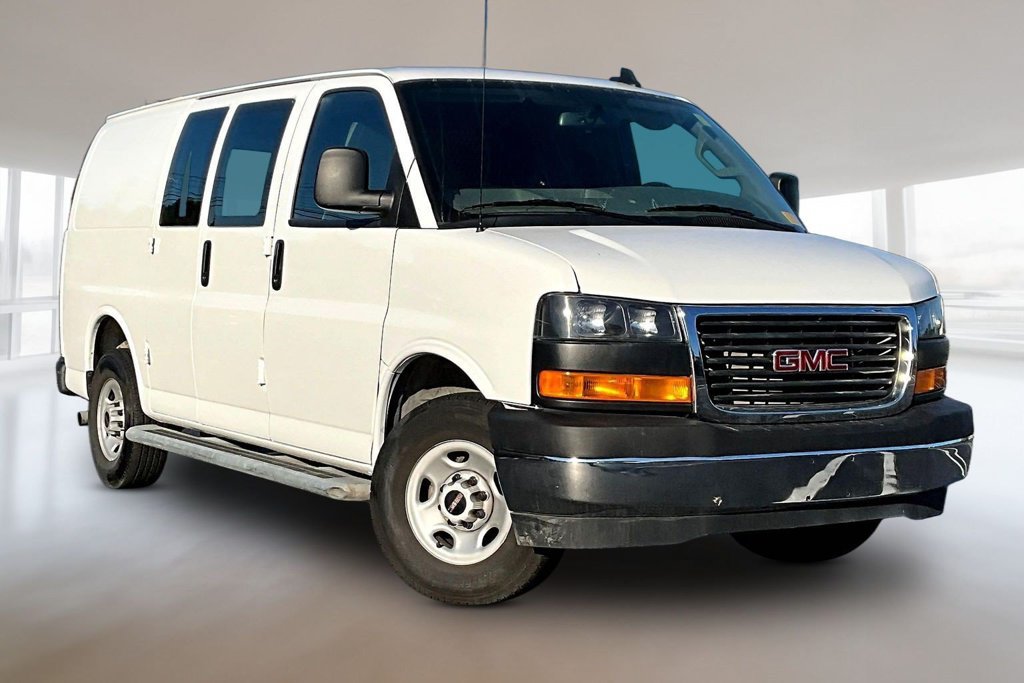 Used 2025 GMC Savana 2500 w/ Driver Convenience Package RWD image 1
