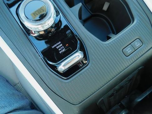 New 2026 Jeep Cherokee Overland image 29