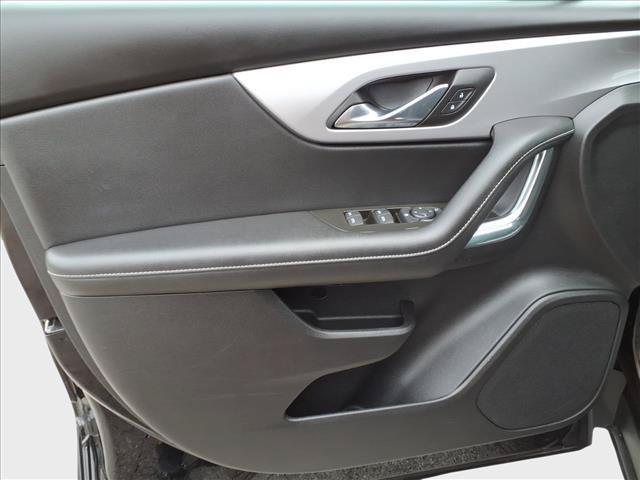 Used 2025 Chevrolet Blazer LT FWD image 14
