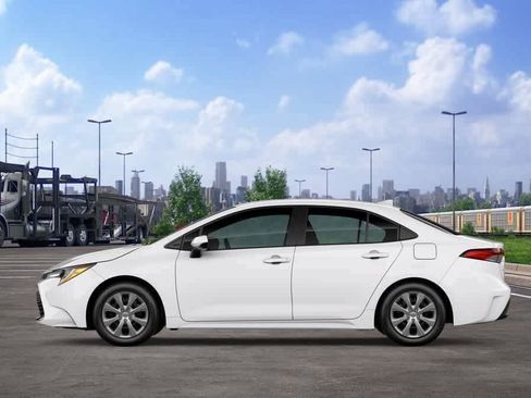 New 2026 Toyota Corolla LE FWD image 4