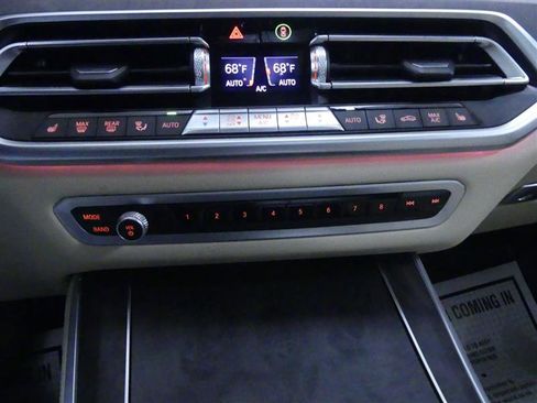 Used 2022 BMW X5 xDrive40i w/ Premium Package image 14